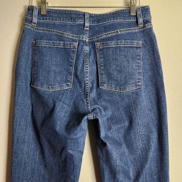 L.L. Bean Womens True Shape Classic Fit High Rise Bootcut Leg Jeans-10 MT - Picture 11 of 11